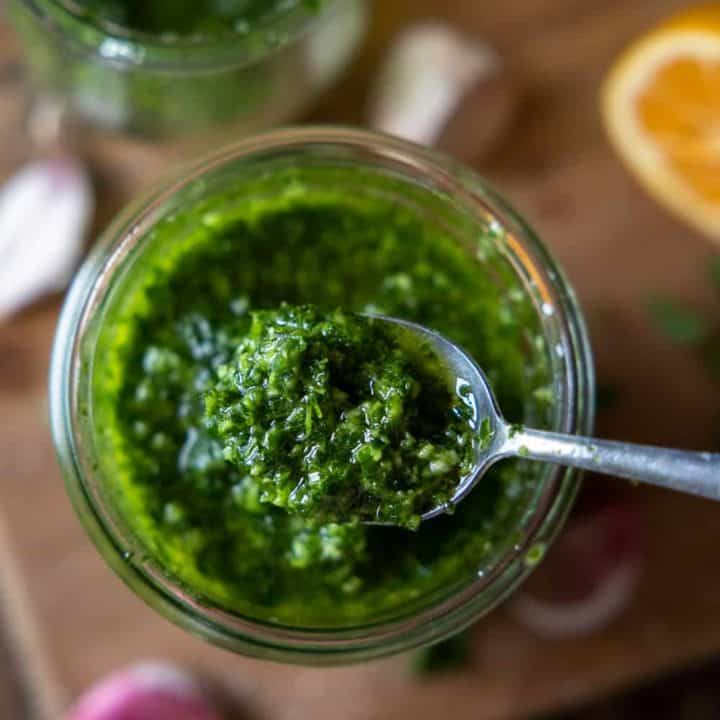 Easy Garlic Parsley Sauce