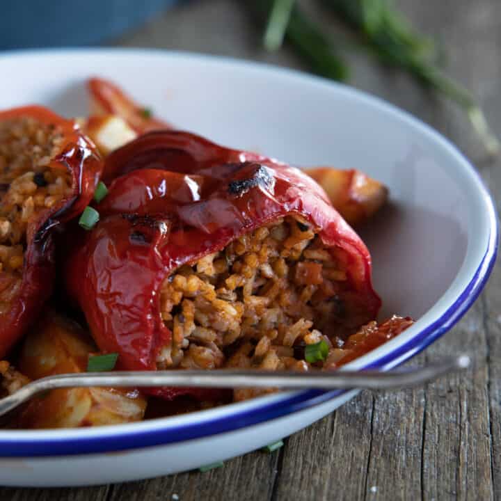 Vegan Stuffed Peppers (Posne Punjene Paprike)