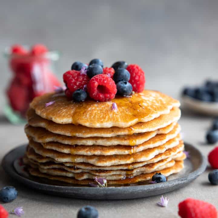 Easy Vegan Paleo Pancakes Grain Free The Minimalist Vegan