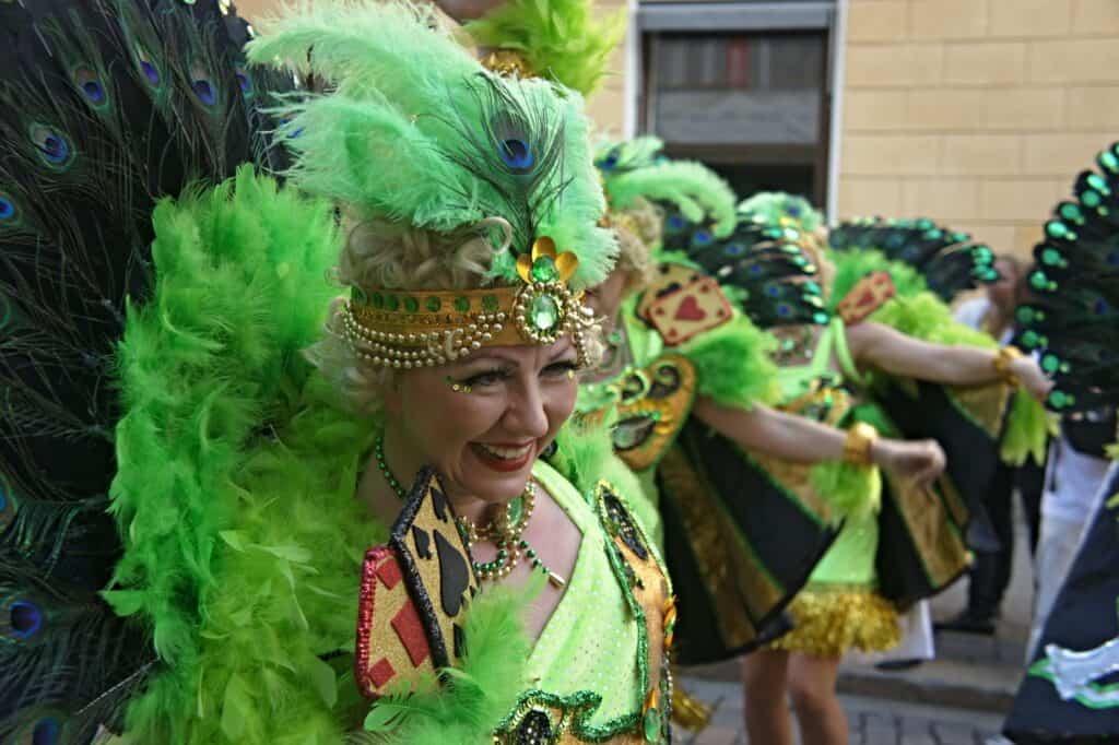 woman wearing feathers