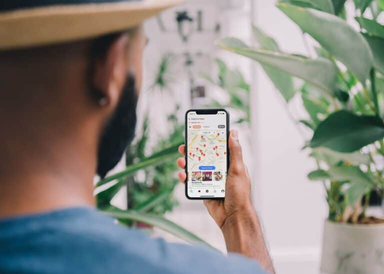 The 7 Best Vegan Apps to Make Plant-Based Living a Breeze in 2025