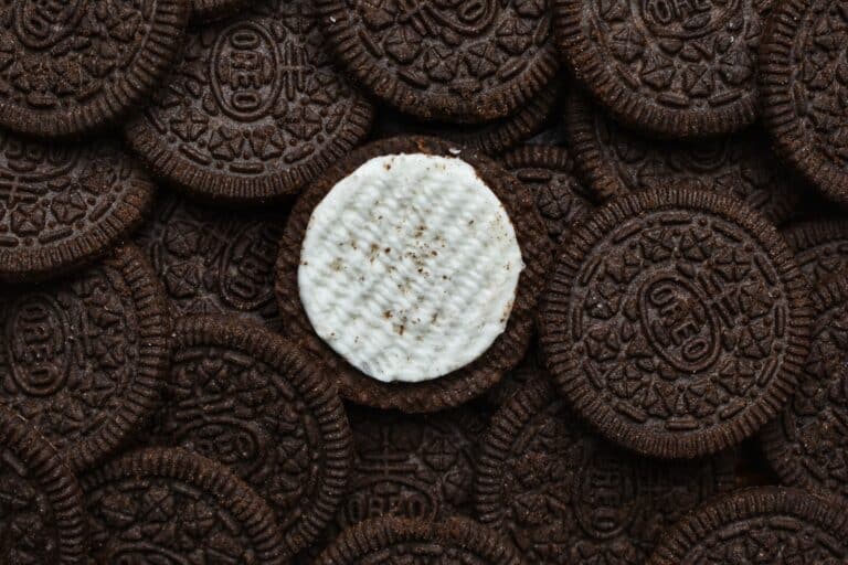 Are Oreos Vegan? Yes or No? Know the Answer & Ingredients