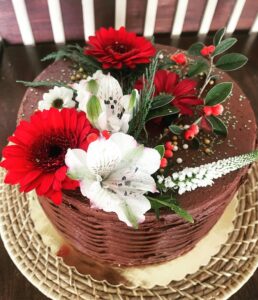 10 Best Vegan Bakeries in Los Angeles for Vegan Cakes & Desserts